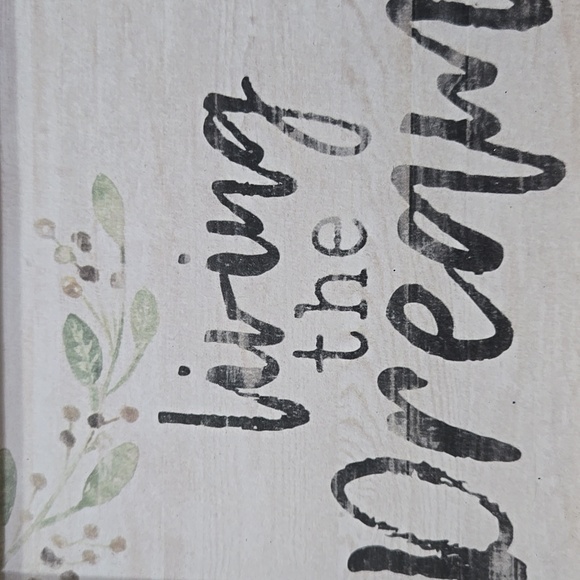 Meet your Posher, April - Picture 1 of 1